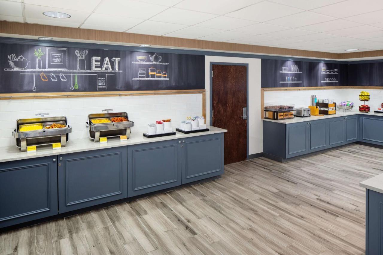 Hampton Inn By Hilton Garden City Long Island Dış mekan fotoğraf