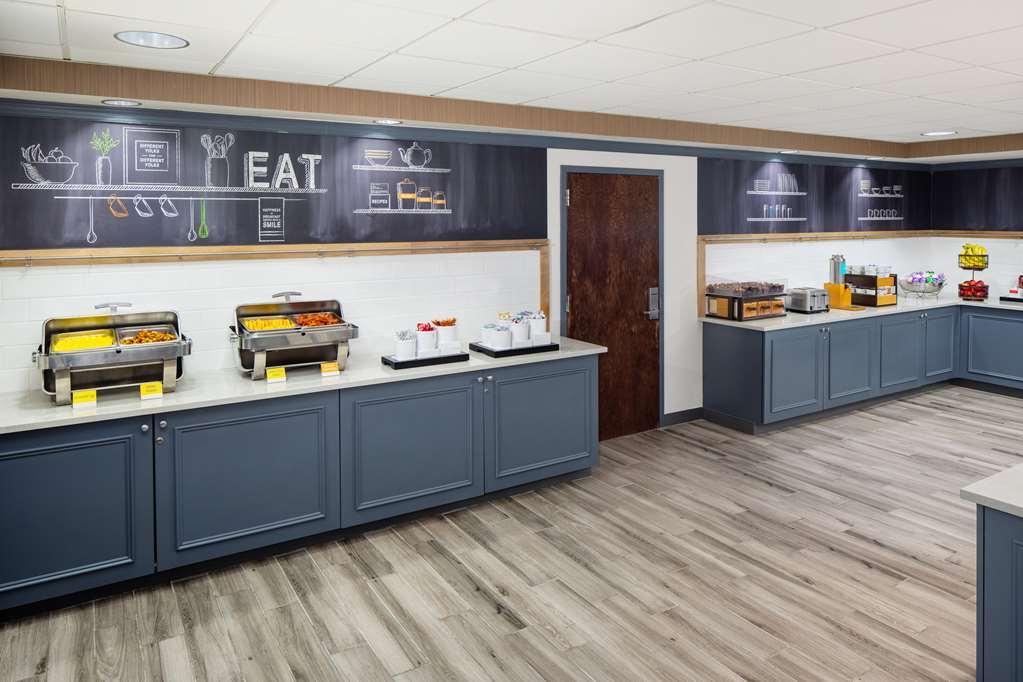 Hampton Inn By Hilton Garden City Long Island Restoran fotoğraf