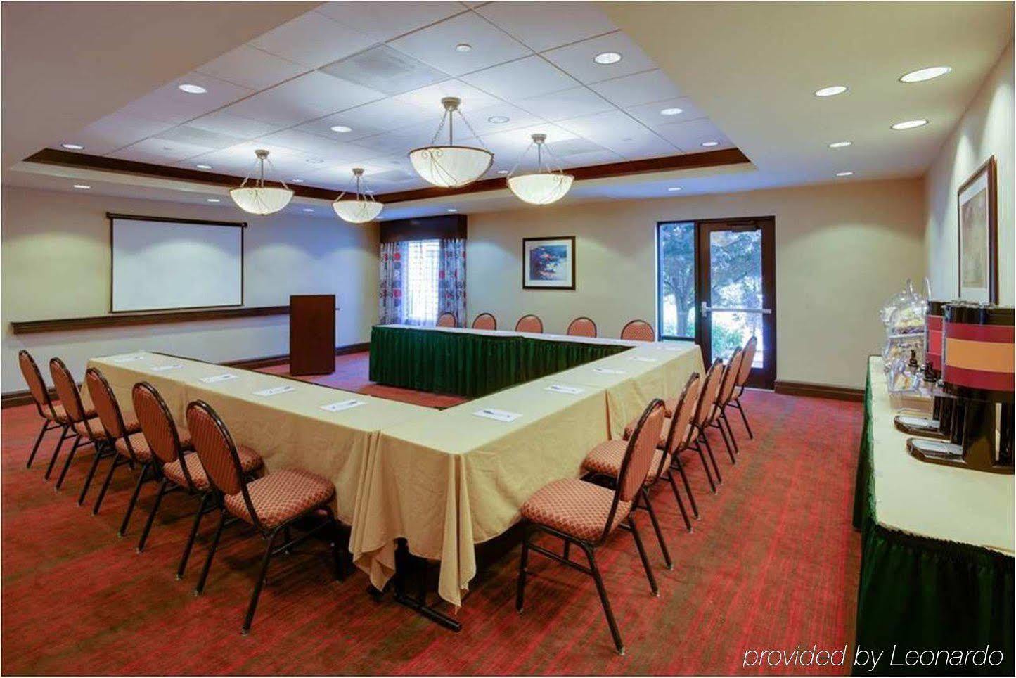 Hampton Inn By Hilton Garden City Long Island Dış mekan fotoğraf