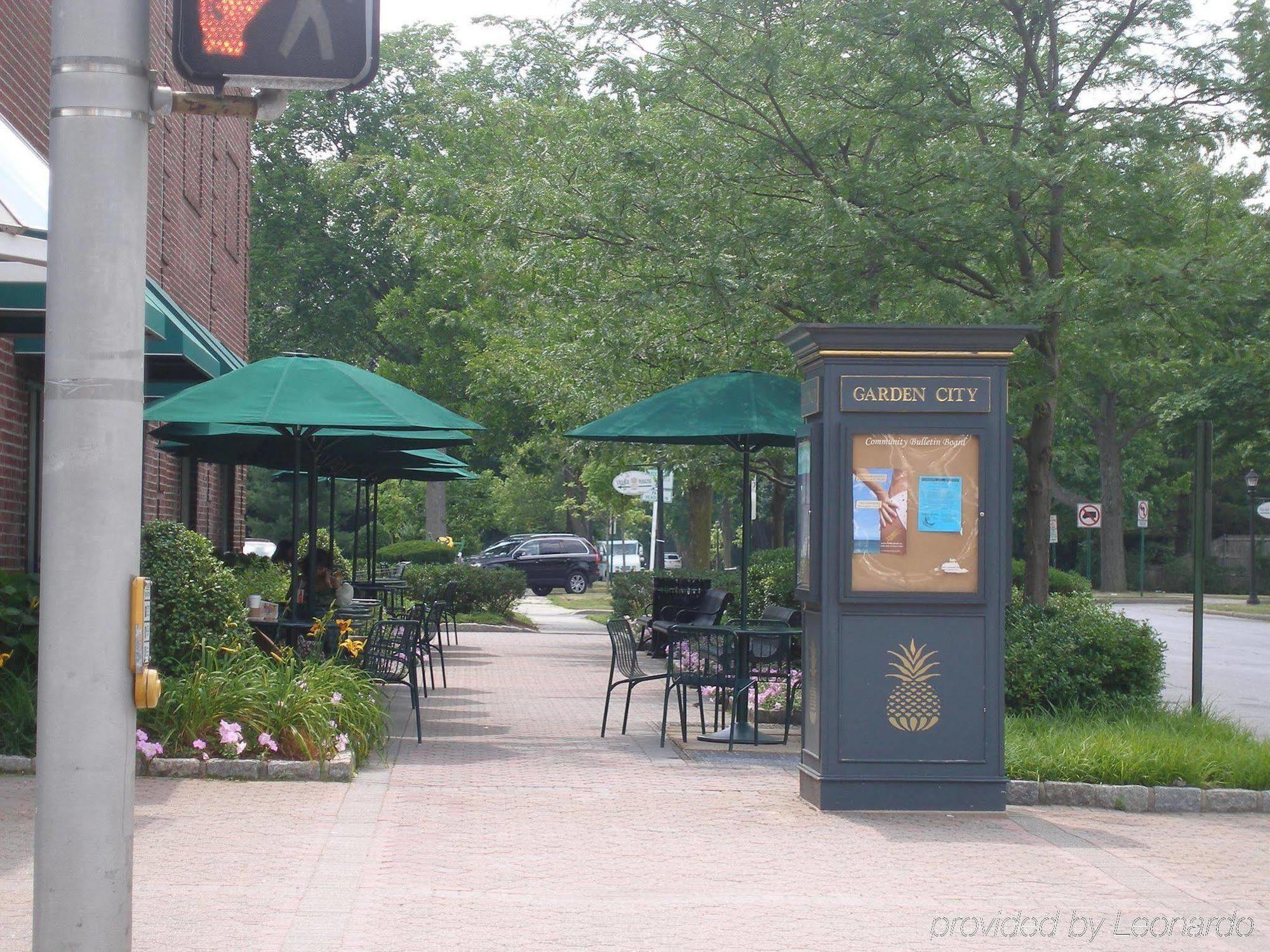 Hampton Inn By Hilton Garden City Long Island Restoran fotoğraf